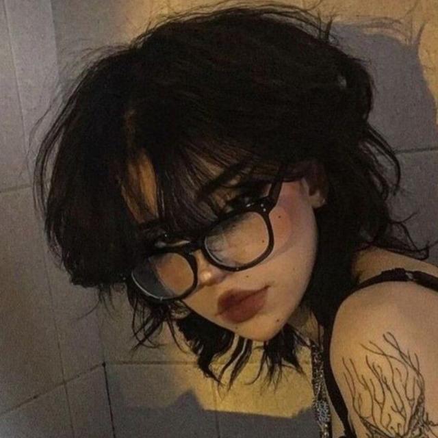 ͛𝐵͢𝑎𝑟 𝑑𝑜 𝑇𝒉𝒖͡𝒏𝒊𝒄𝒐🍒⤸